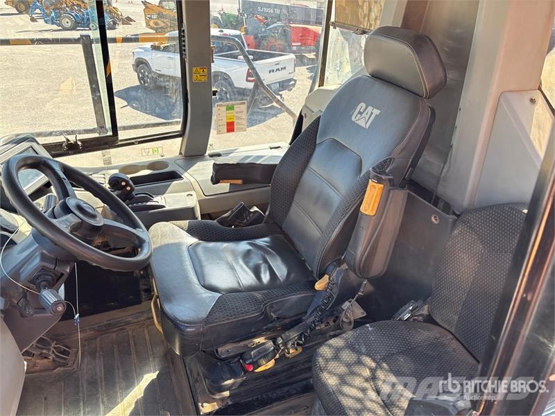 CAT 745 Articulated Dump Truck Dumpers articolati