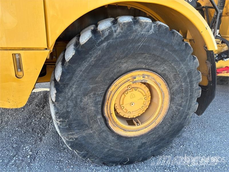 CAT 745 Articulated Dump Truck Dumpers articolati