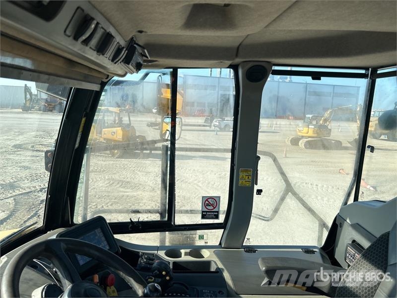 CAT 745 Articulated Dump Truck Kĺbové nákladné autá