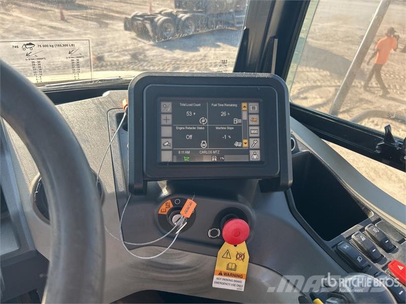 CAT 745 Articulated Dump Truck Kĺbové nákladné autá