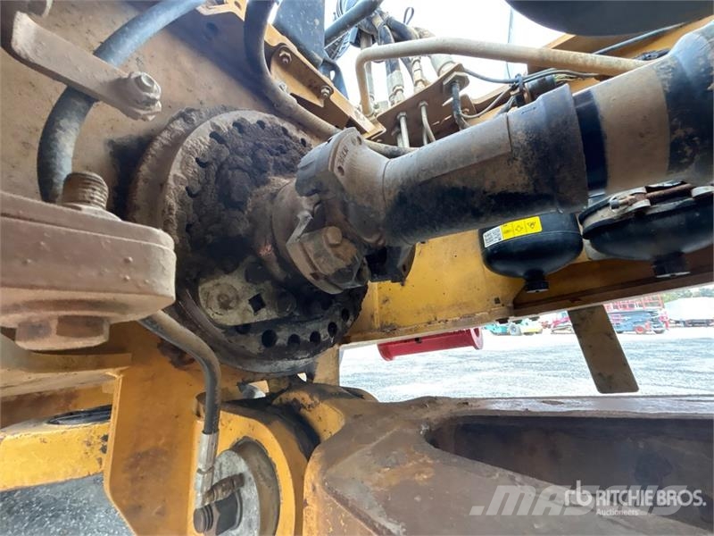 CAT 745 Articulated Dump Truck Artikulētie pašizgāzēji