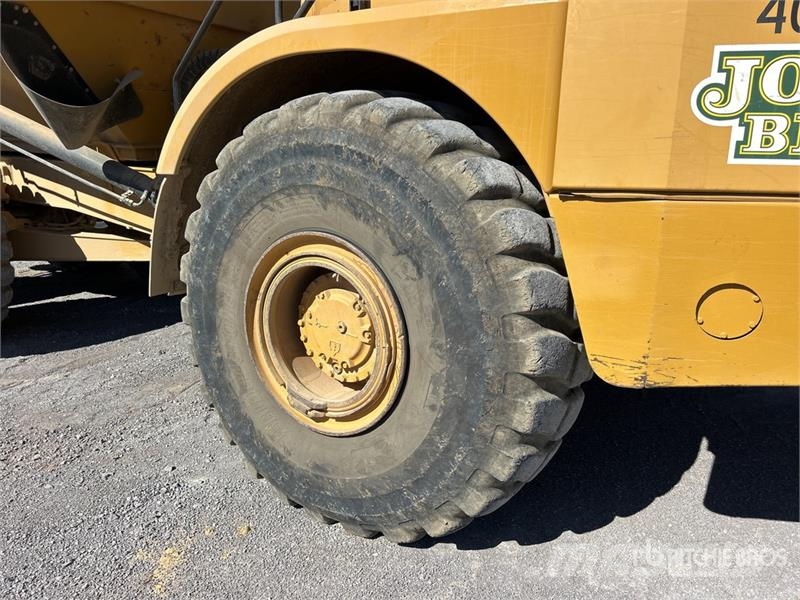 CAT 745 Articulated Dump Truck Csuklósdömperek