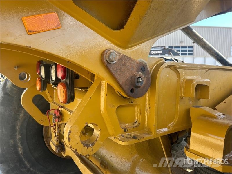 CAT 745 Articulated Dump Truck Caminhão basculante articulado ADT