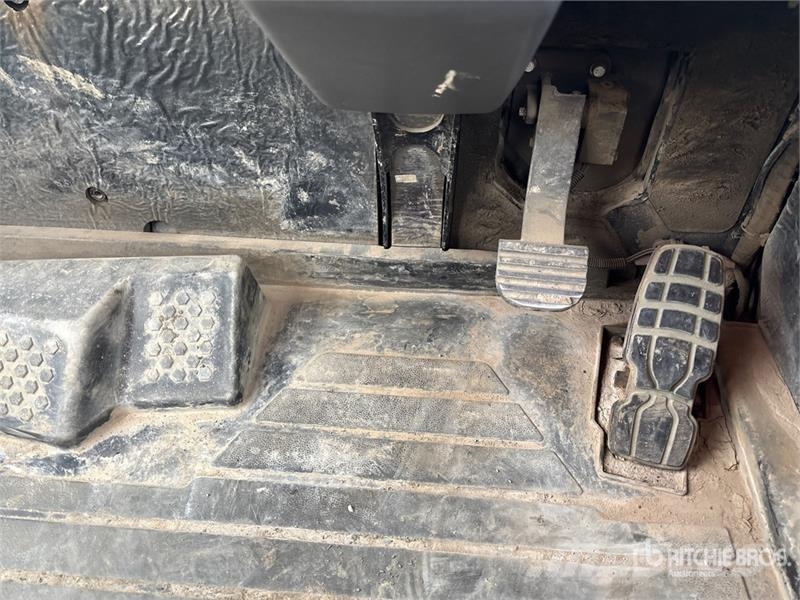 CAT 745 Articulated Dump Truck Artikulētie pašizgāzēji