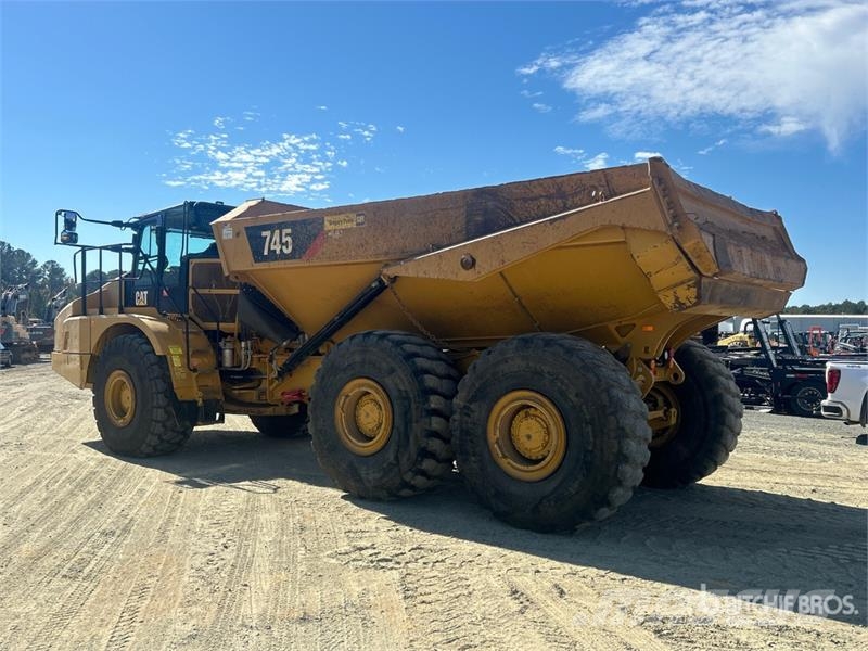 CAT 745 Articulated Dump Truck Caminhão basculante articulado ADT