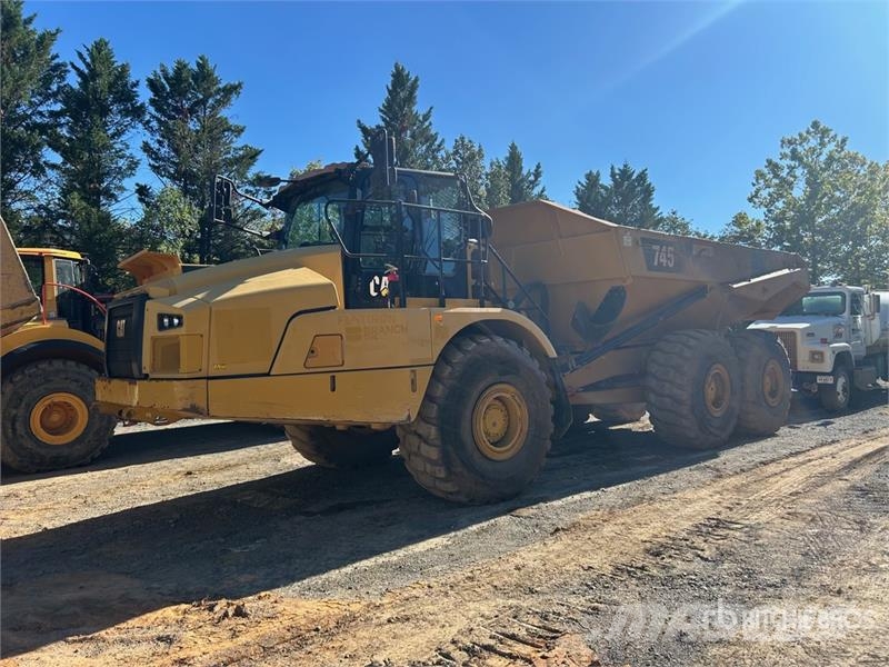 CAT 745 Articulated Dump Truck ساحبات مفصلية