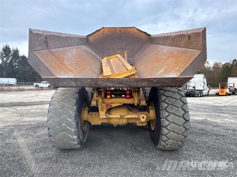 CAT 745 Articulated Dump Truck Artikulētie pašizgāzēji