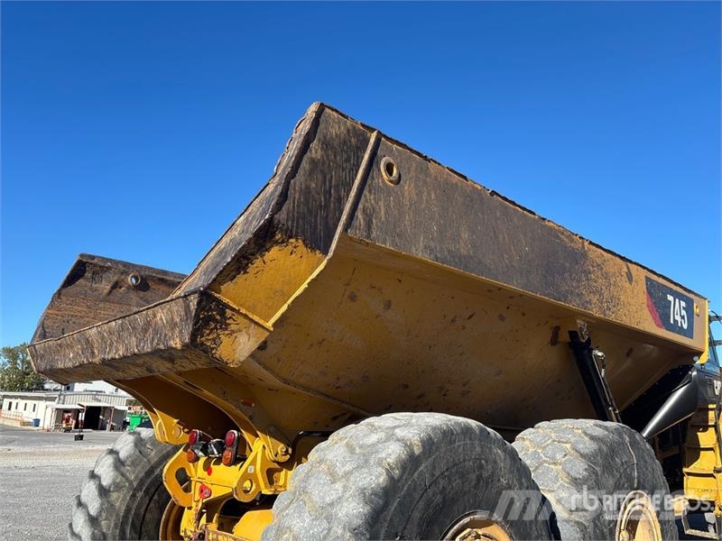 CAT 745 Articulated Dump Truck Dumpers articolati