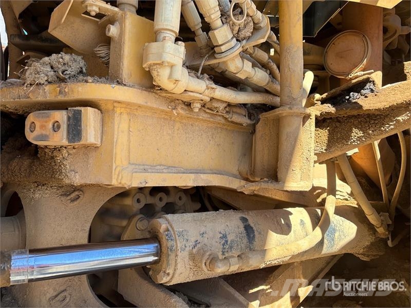 CAT 745 Articulated Dump Truck Dumpers articolati