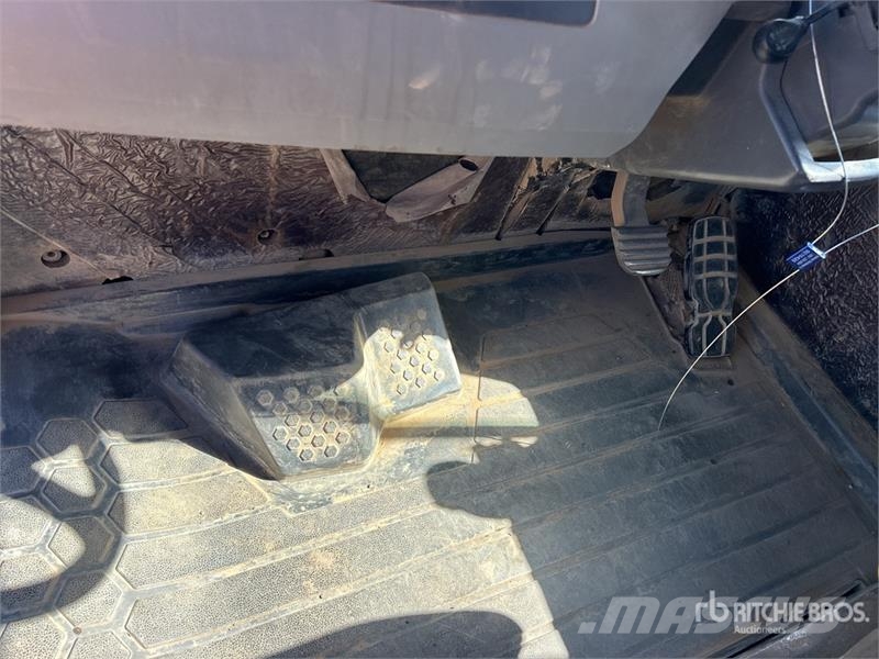CAT 745 Articulated Dump Truck Csuklósdömperek