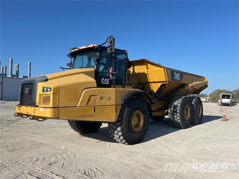 CAT 745 Articulated Dump Truck Kĺbové nákladné autá