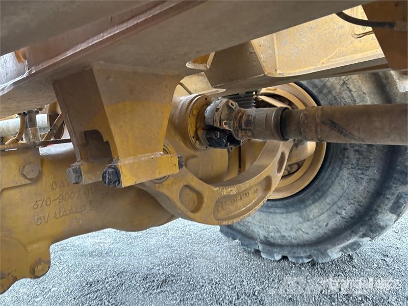 CAT 745 Articulated Dump Truck Artikulētie pašizgāzēji