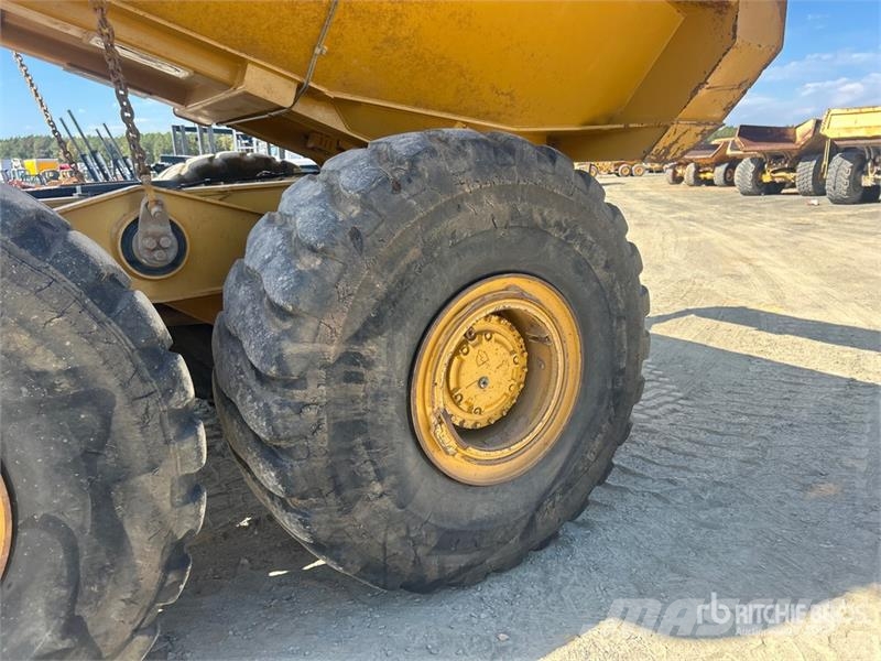 CAT 745 Articulated Dump Truck Caminhão basculante articulado ADT