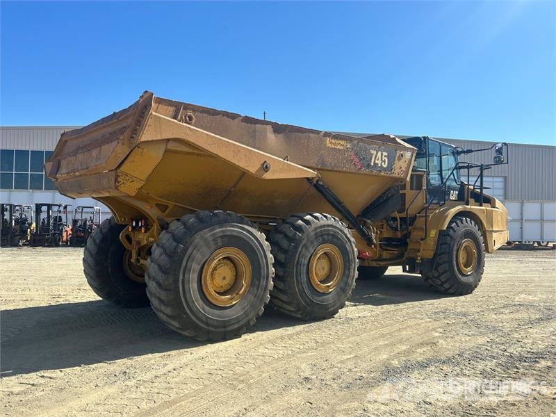 CAT 745 Articulated Dump Truck Caminhão basculante articulado ADT