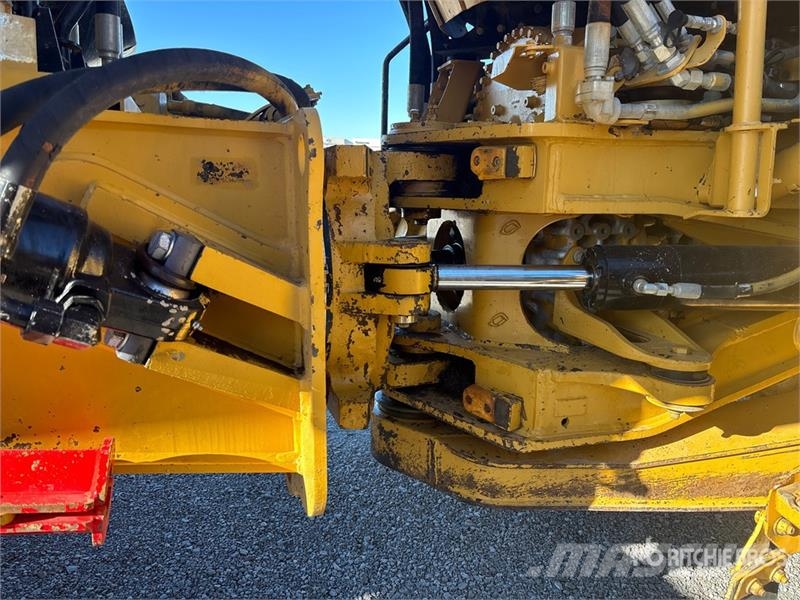 CAT 745 Articulated Dump Truck Dumpers articolati