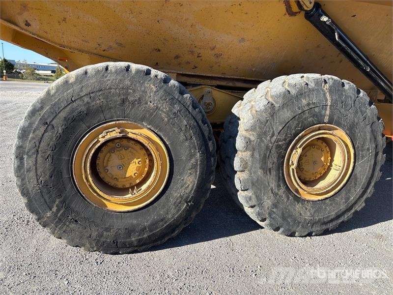 CAT 745 Articulated Dump Truck Dumpers articolati
