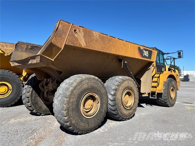 CAT 745 Articulated Dump Truck Dumpers articolati