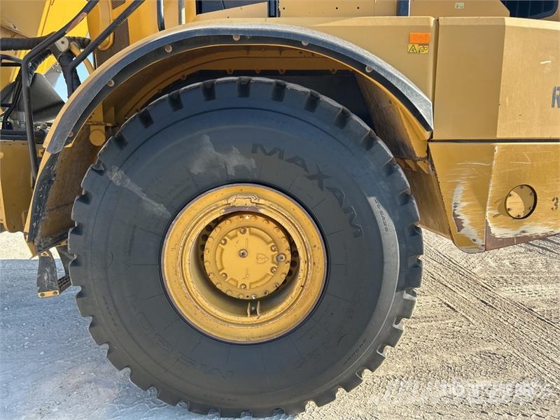 CAT 745 Articulated Dump Truck Kĺbové nákladné autá