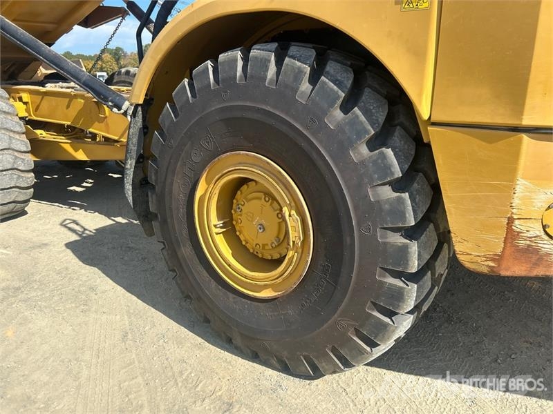 CAT 745 Articulated Dump Truck Caminhão basculante articulado ADT