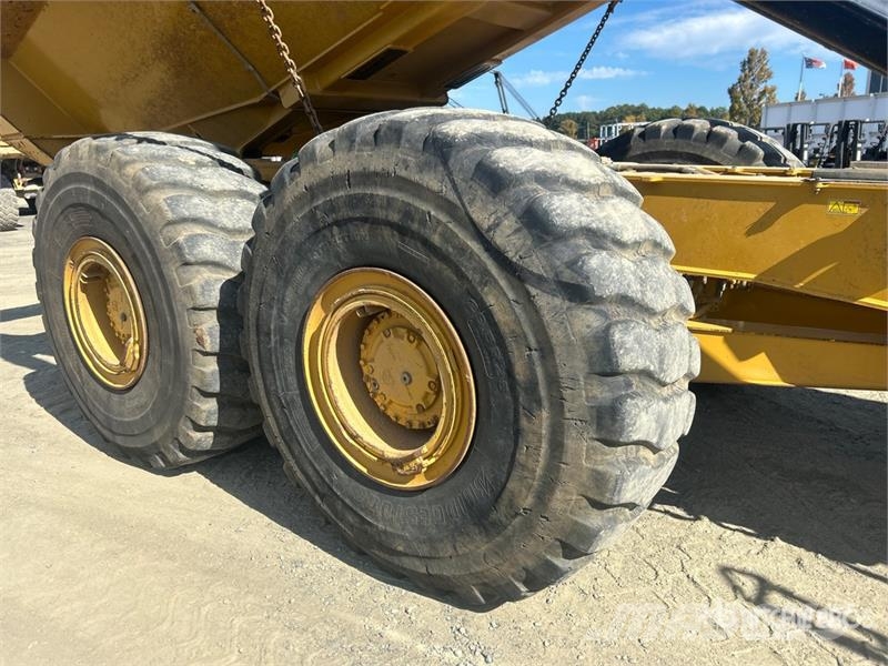 CAT 745 Articulated Dump Truck Caminhão basculante articulado ADT