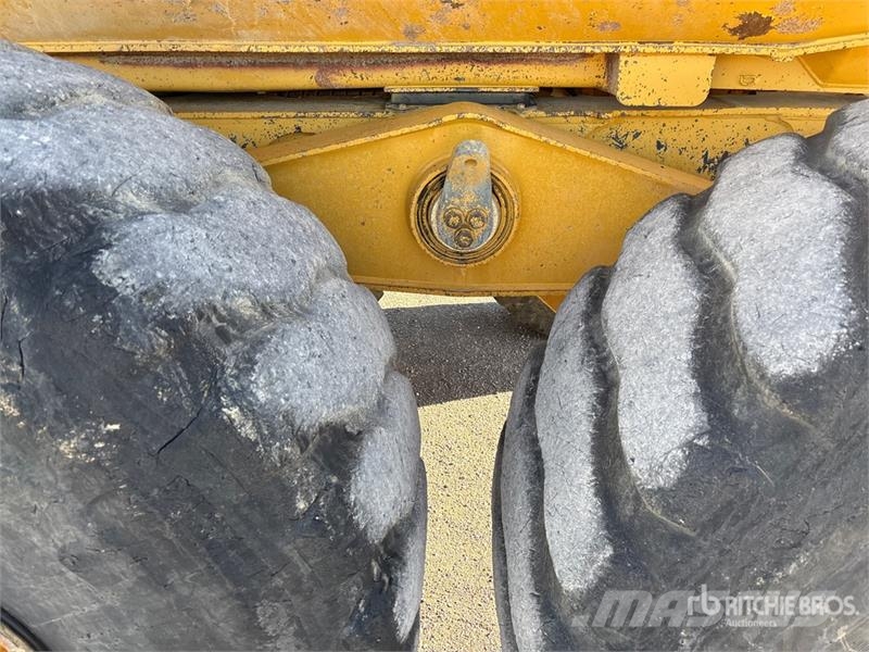 CAT 745 Articulated Dump Truck Dumpers articolati