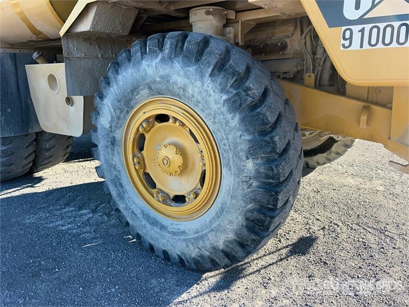 CAT 769C 4x4 Off-Highway Rigid Water Truck Autocisterne