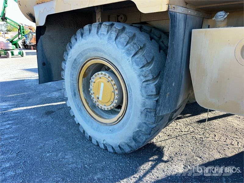CAT 769C 4x4 Off-Highway Rigid Water Truck Autocisterne