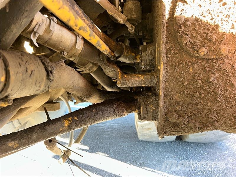 CAT 769C 4x4 Off-Highway Rigid Water Truck Autocisterne