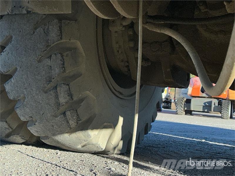 CAT 769C 4x4 Off-Highway Rigid Water Truck Autocisterne