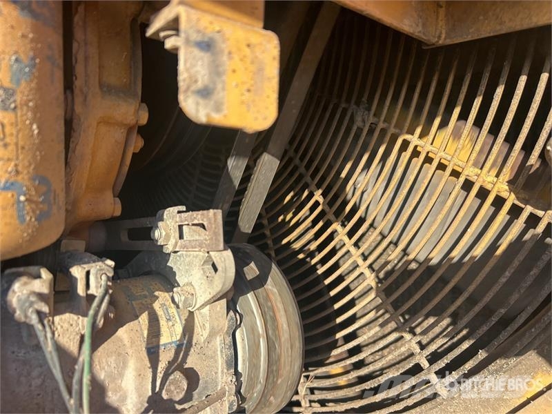 CAT 815F Soil compactors