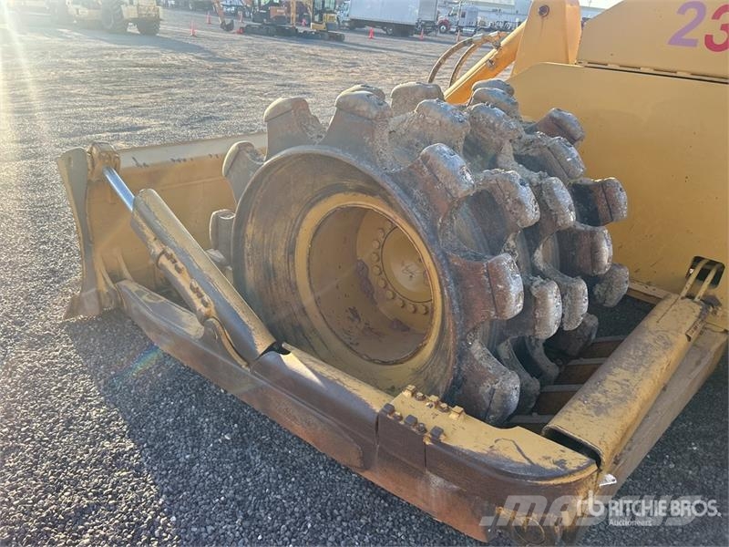 CAT 815F Soil compactors