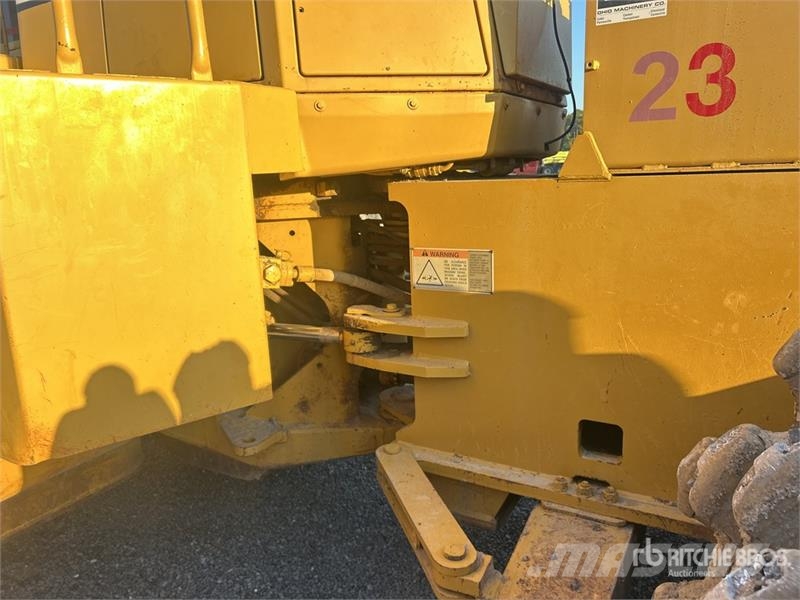 CAT 815F Soil compactors