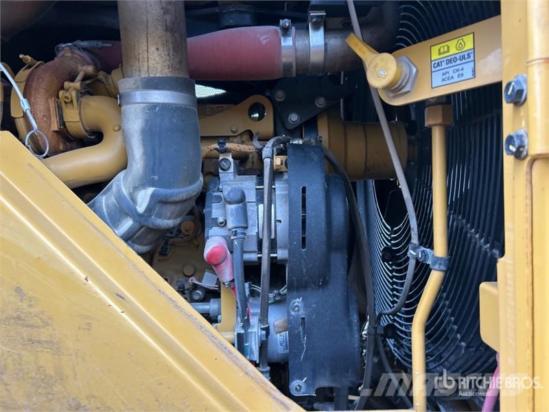 CAT 815K Soil Compactor Уплотнители грунта