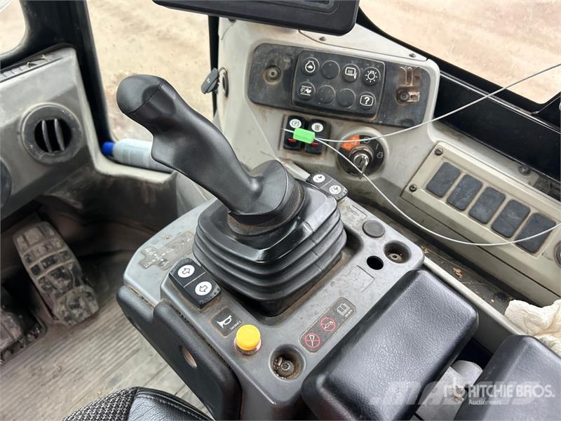 CAT 815K Soil Compactor Уплотнители грунта