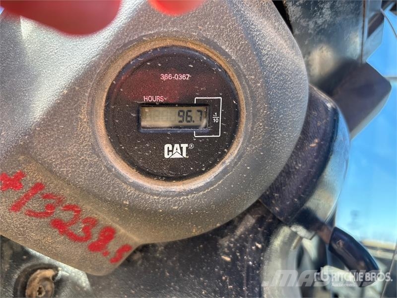 CAT 924G Naudoti ratiniai krautuvai