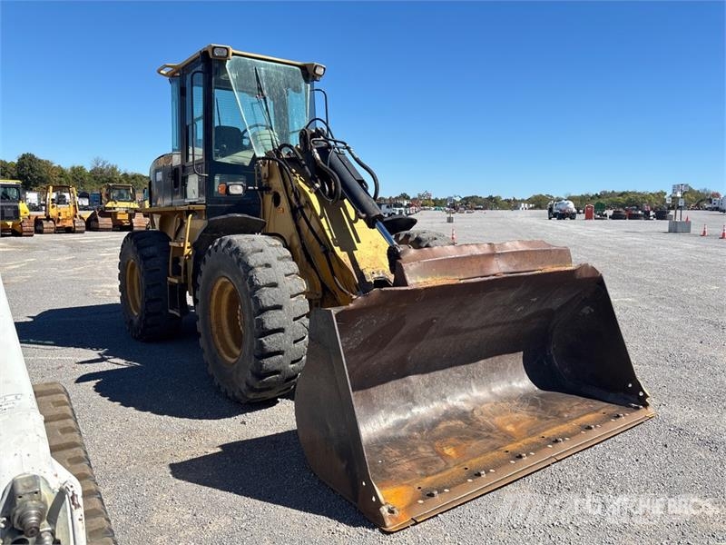 CAT 924G Naudoti ratiniai krautuvai