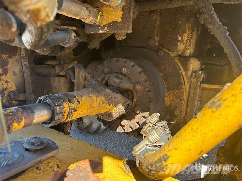 CAT 924G Naudoti ratiniai krautuvai