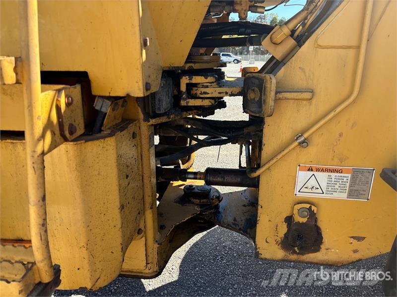 CAT 924G Naudoti ratiniai krautuvai