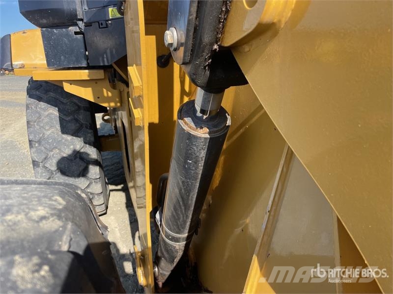 CAT 924K Wheel Loader Iekrāvēji uz riteņiem