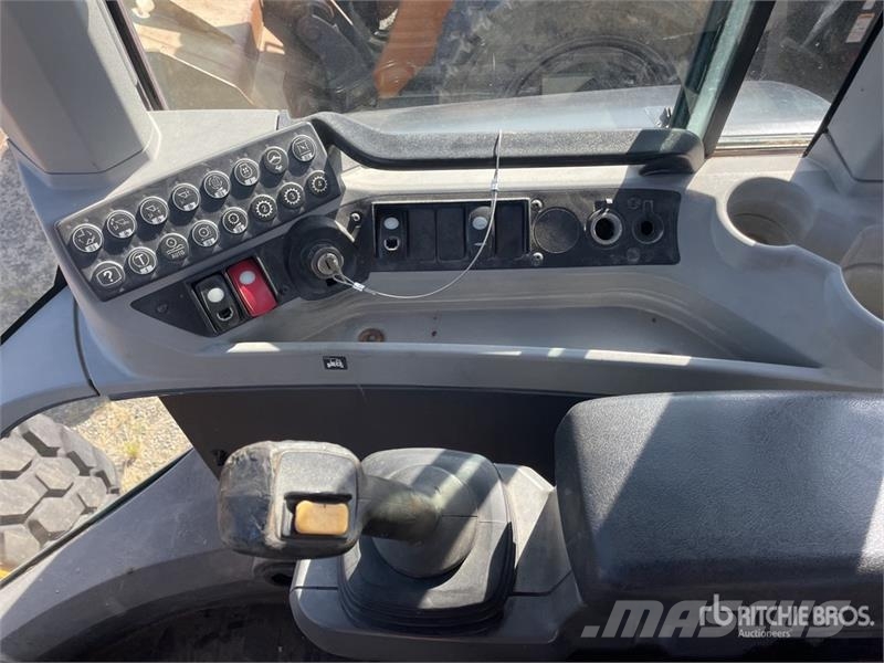 CAT 924K Wheel Loader Iekrāvēji uz riteņiem