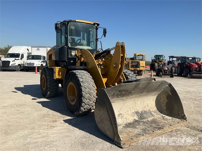 CAT 926M High Lift Wheel Loader Kolové nakladače