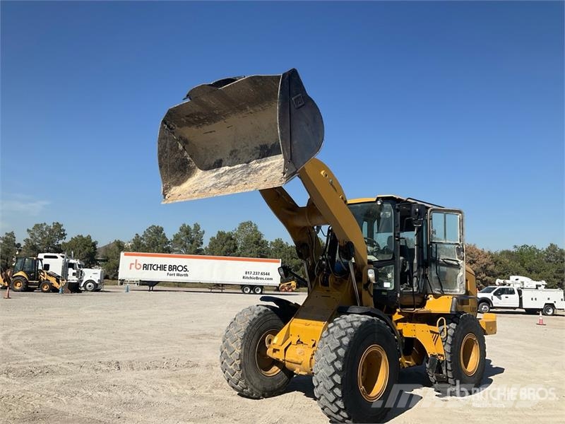 CAT 926M High Lift Wheel Loader Kolové nakladače