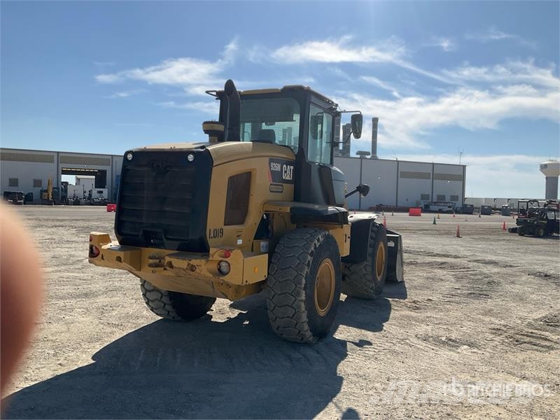 CAT 926M High Lift Wheel Loader Kolové nakladače