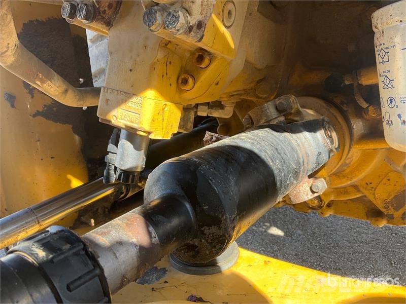 CAT 926M High Lift Wheel Loader Kolové nakladače