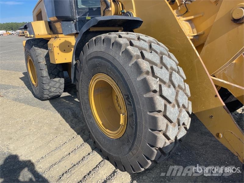 CAT 926M Wheel Loader Iekrāvēji uz riteņiem