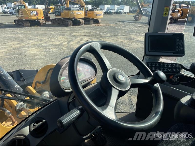 CAT 926M Wheel Loader Iekrāvēji uz riteņiem