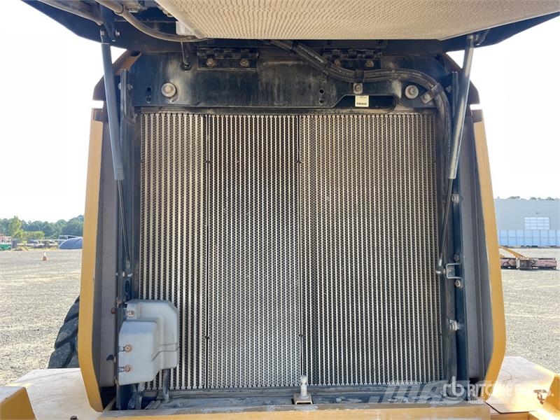 CAT 926M Wheel Loader Iekrāvēji uz riteņiem