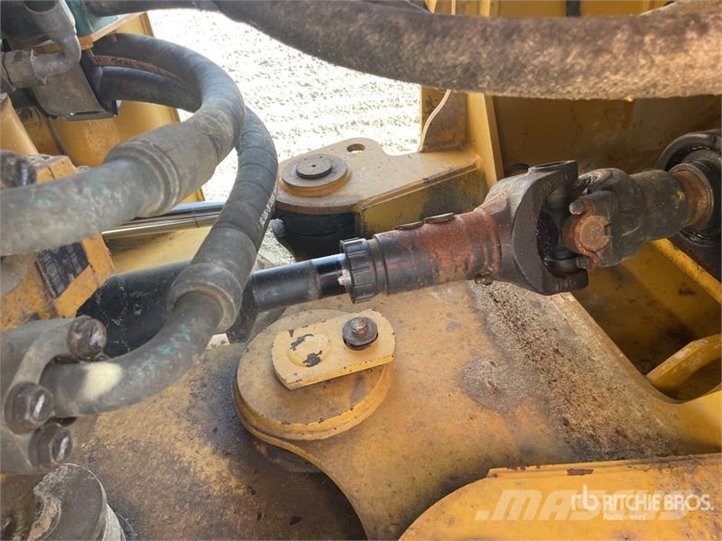 CAT 926M Wheel Loader Iekrāvēji uz riteņiem