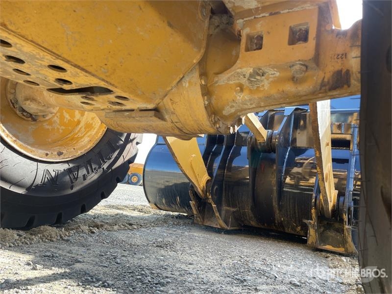 CAT 926M Wheel Loader Iekrāvēji uz riteņiem