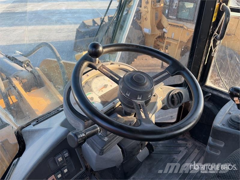CAT 928H Wielladers
